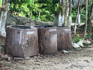 Separación de basura en Siijil Noh Ha